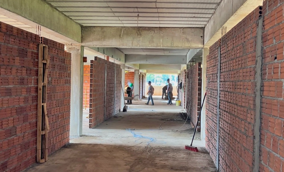 Com investimento de R$ 11,6 milhões, UEM retoma obra de bloco em Umuarama