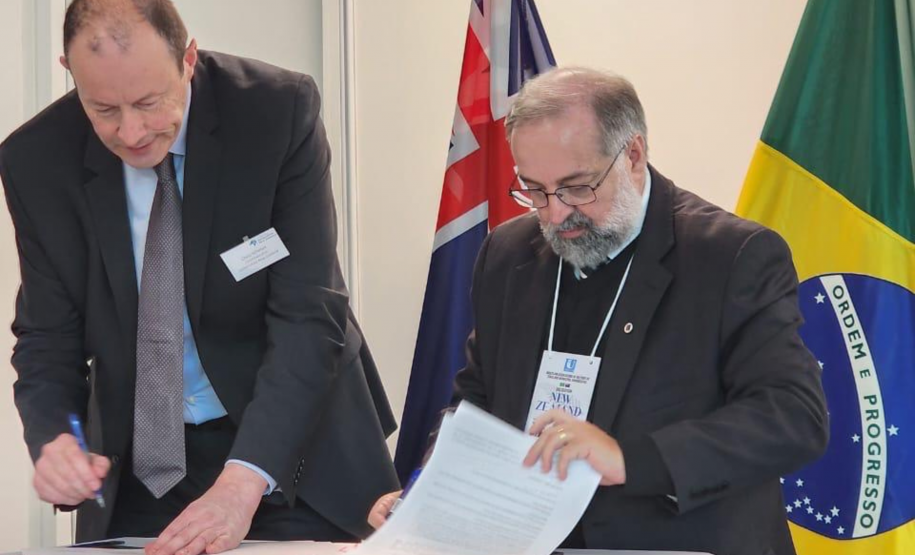 Paraná e Nova Zelândia firmam parceria entre universidades para pesquisa e intercâmbio
