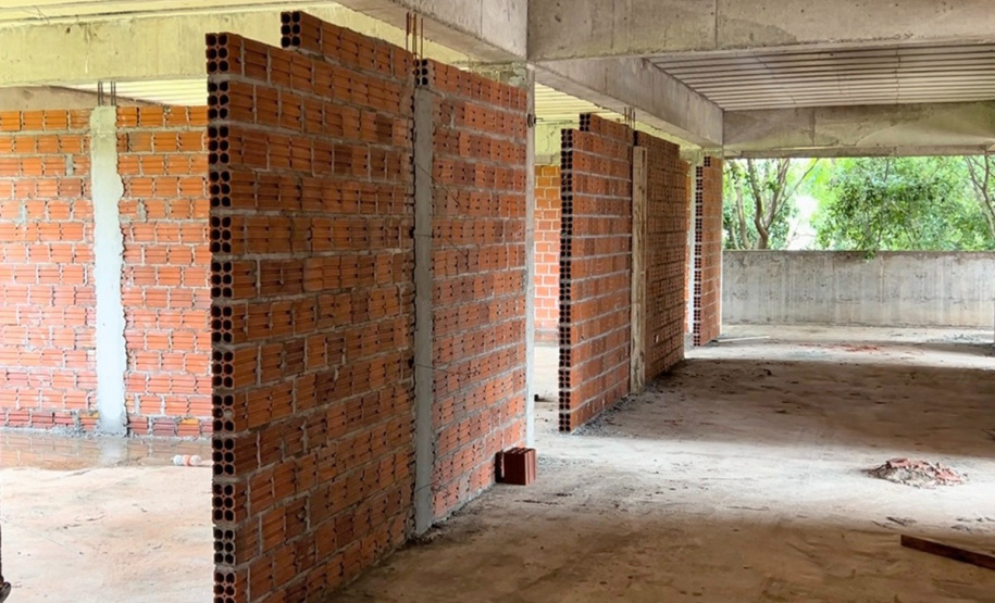 Com investimento de R$ 11,6 milhões, UEM retoma obra de bloco em Umuarama