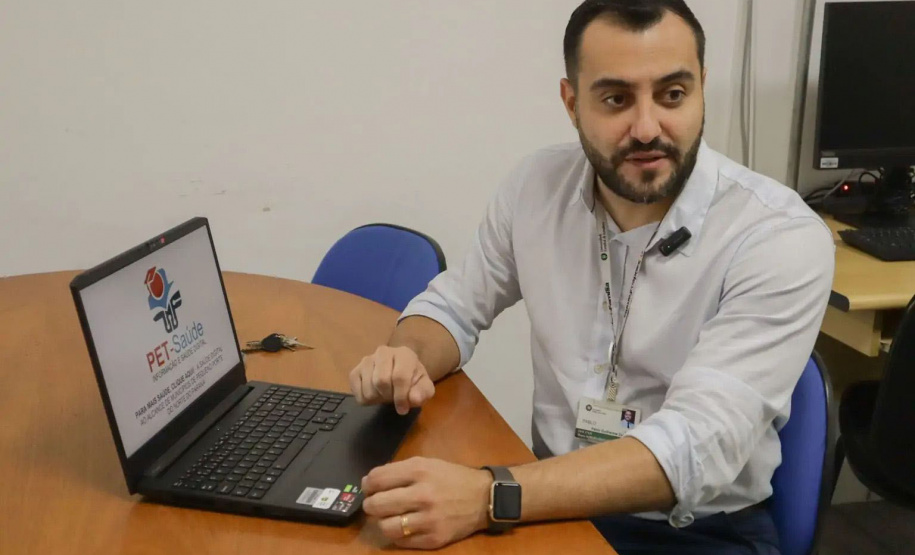 UEL e Unicentro planejam ações de saúde digital com foco na atenção básica