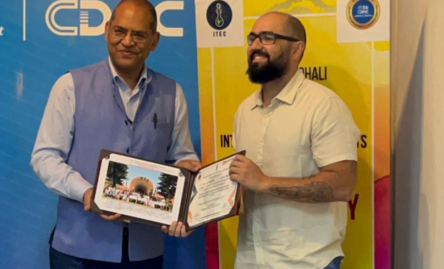 Após curso na Índia, paranaenses organizam grupo de pesquisa sobre computação quântica