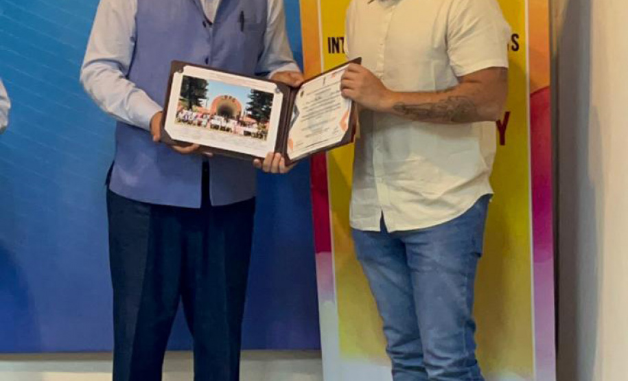 Após curso na Índia, paranaenses organizam grupo de pesquisa sobre computação quântica