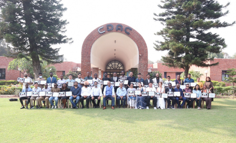 Após curso na Índia, paranaenses organizam grupo de pesquisa sobre computação quântica