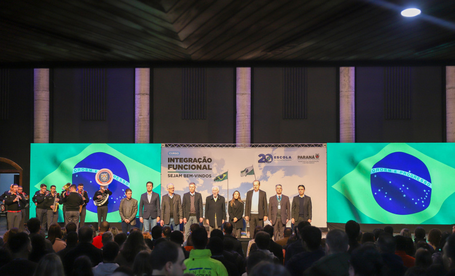 Governo do Estado promove integração de 865 novos servidores públicos do Paraná