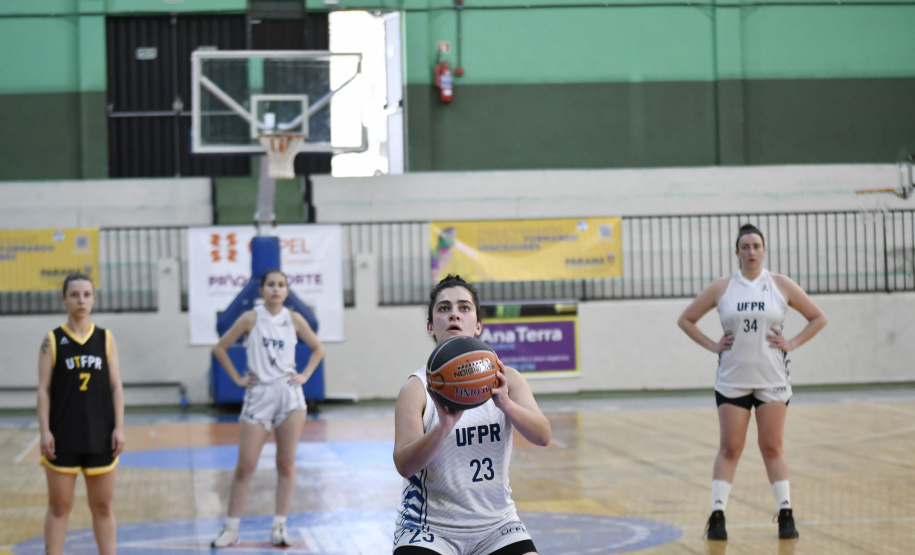 Unicesumar conquista o título de campeã geral dos Jogos Universitários do Paraná 2025