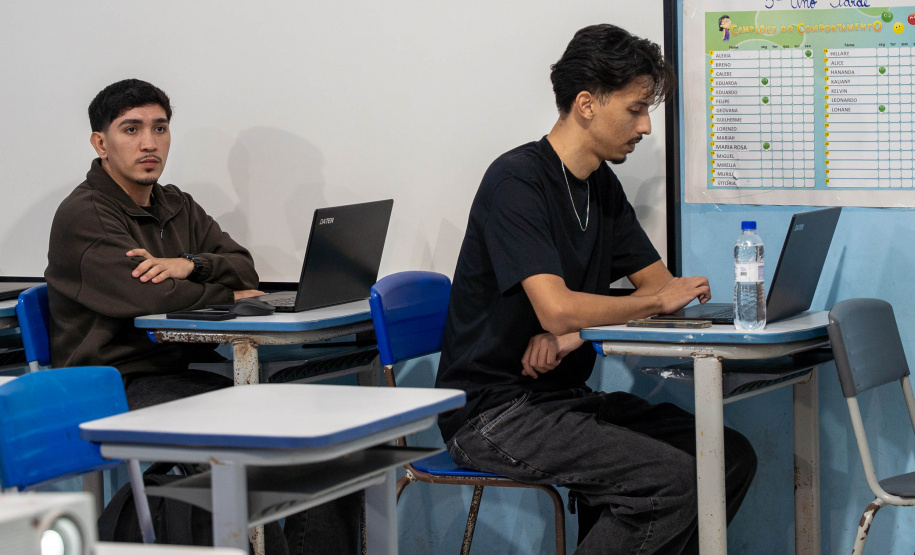 Travessia para o futuro: Talento Tech impulsiona carreira de jovens da Ilha das Peças