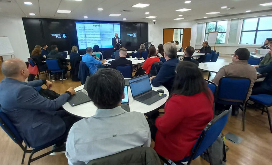 Paraná discute ações para tornar as cidades mais inteligentes e humanas por meio da CT&I