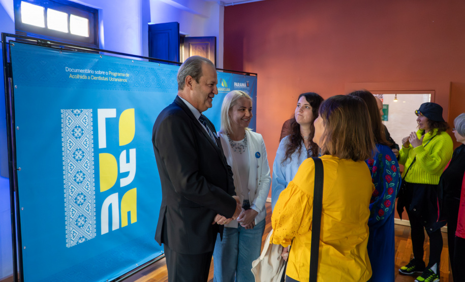 "Rodyna": documentário mostra trajetória de cientistas ucranianos acolhidos no Paraná