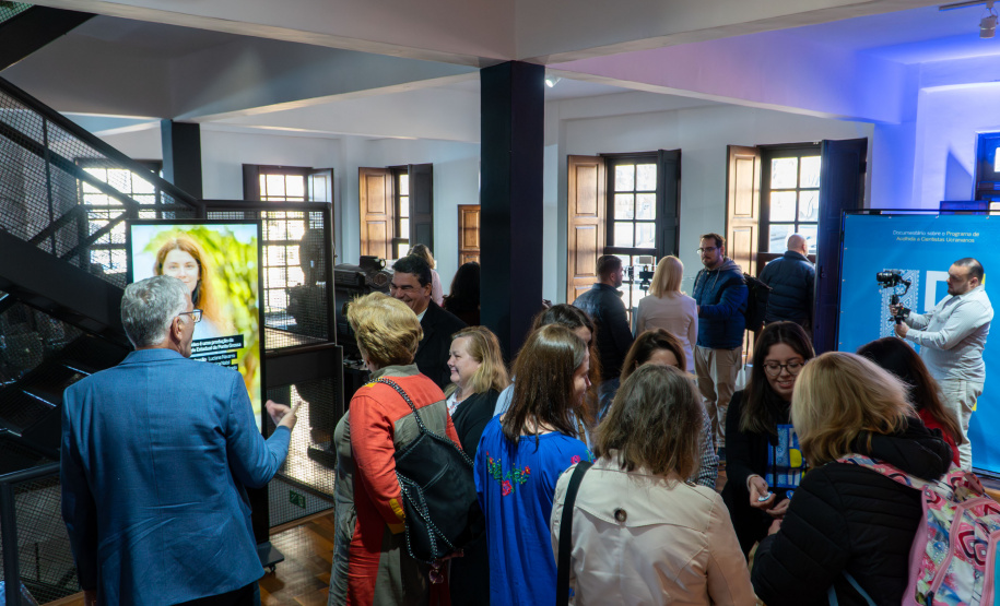 "Rodyna": documentário mostra trajetória de cientistas ucranianos acolhidos no Paraná