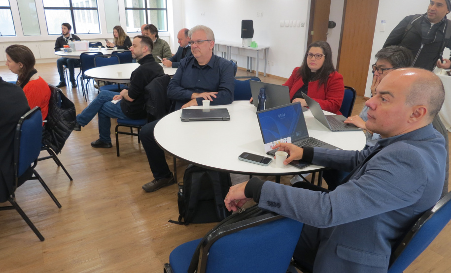 Paraná discute ações para tornar as cidades mais inteligentes e humanas por meio da CT&I