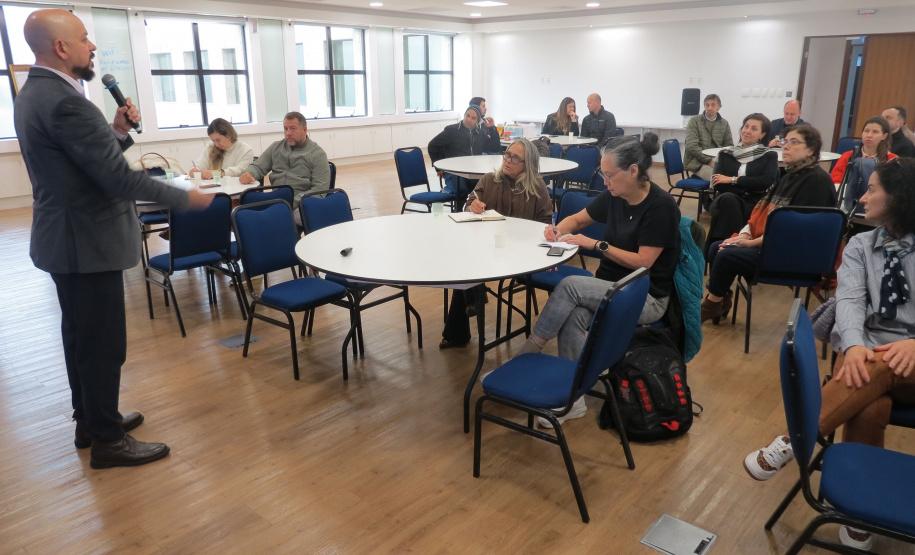 Paraná discute ações para tornar as cidades mais inteligentes e humanas por meio da CT&I