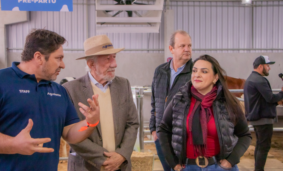 UEPG apresenta Escola de Queijo e outros projetos na Agroleite em Castro