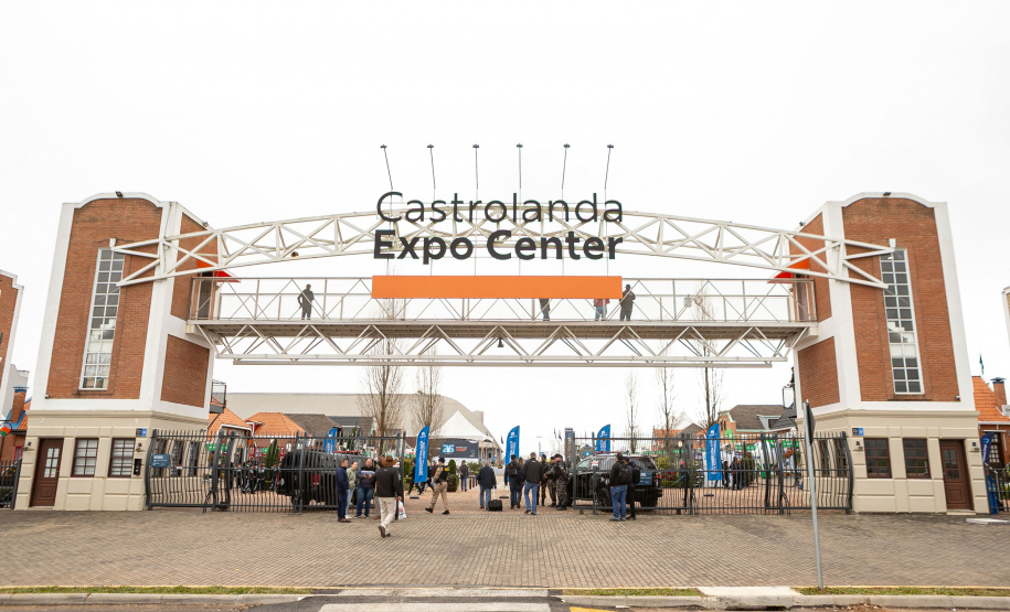 Governador anuncia laboratório de biotecnologia do leite e solução europeia para o agro