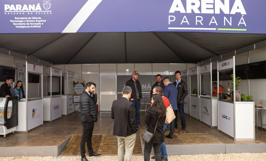 Governador anuncia laboratório de biotecnologia do leite e solução europeia para o agro