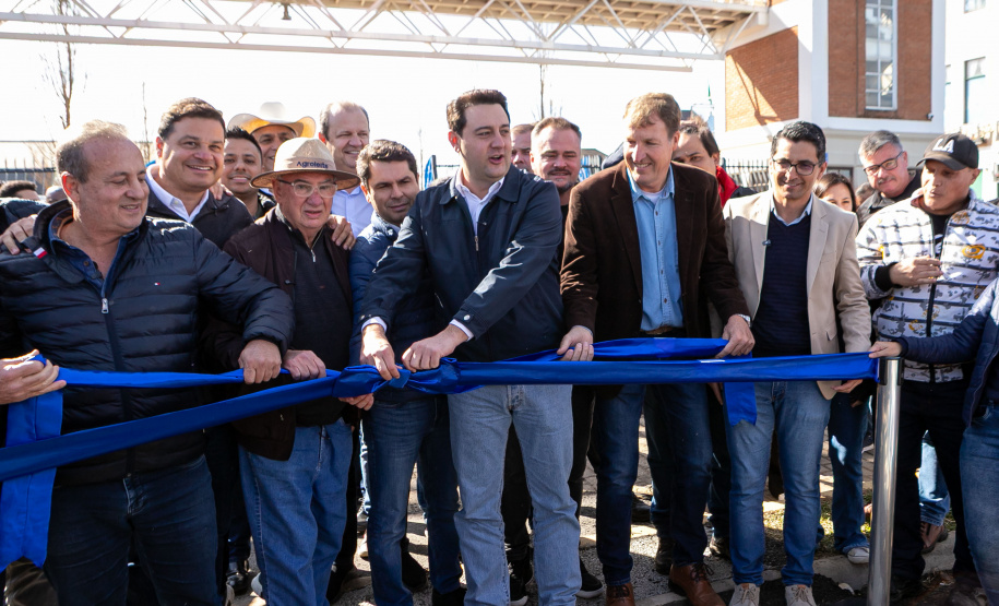 Governador anuncia laboratório de biotecnologia do leite e solução europeia para o agro