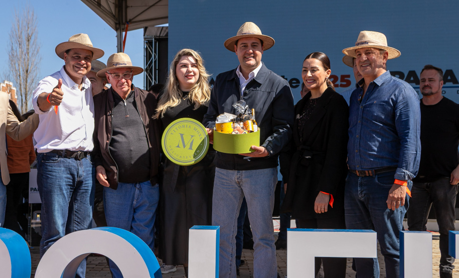 Governador anuncia laboratório de biotecnologia do leite e solução europeia para o agro