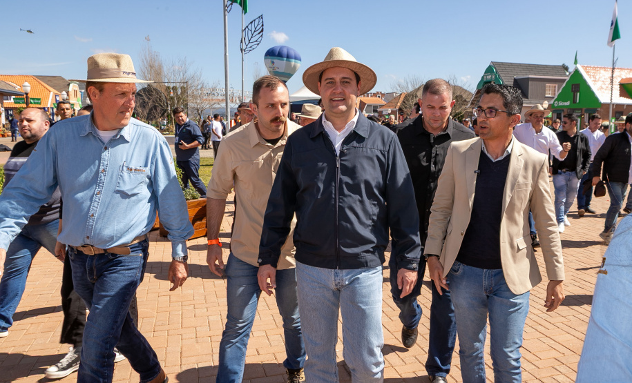 Governador anuncia laboratório de biotecnologia do leite e solução europeia para o agro