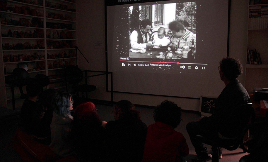 Portas Abertas no MAC-PR, B.B. King no Guaíra e bordado no MON marcam a agenda cultural