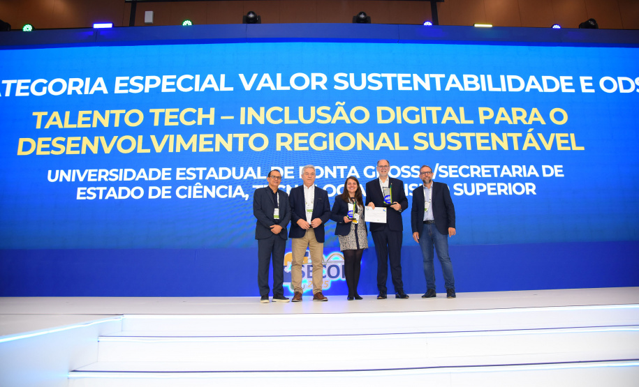 Paraná conquista prêmios nacionais de tecnologia