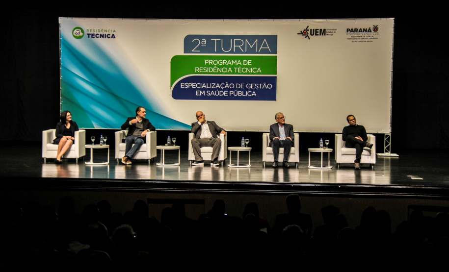 108 residentes técnicos concluem atividades práticas em gestão da saúde pública