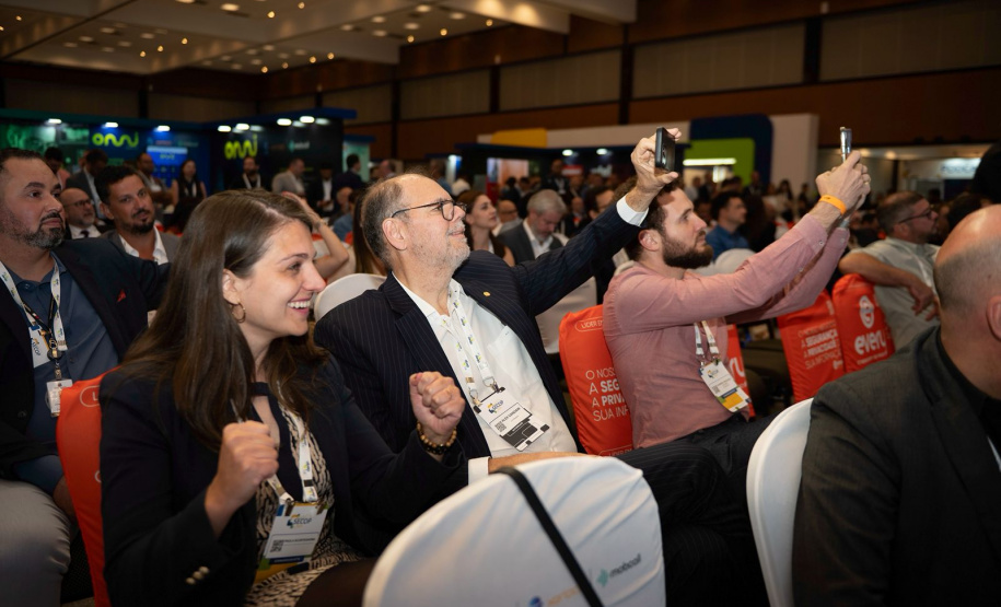 Paraná conquista prêmios nacionais de tecnologia