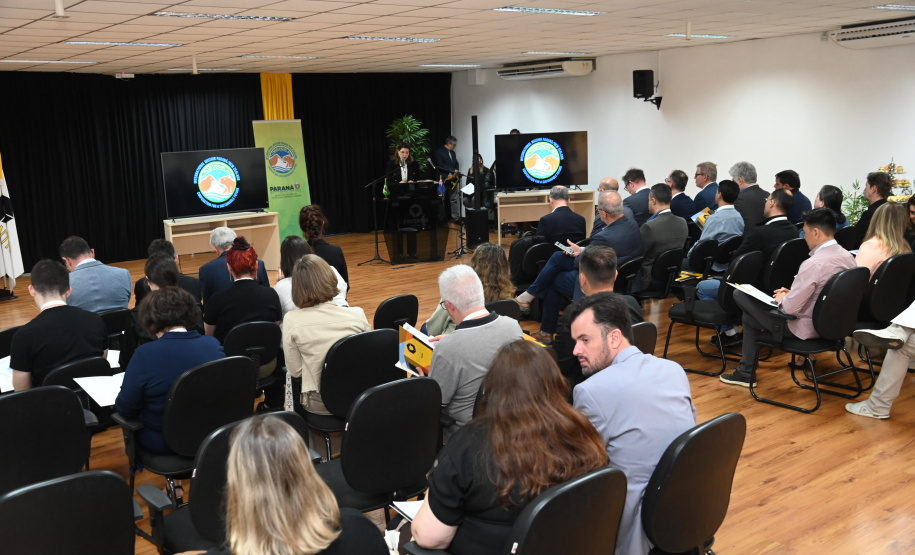 Missão da Nova Zelândia visita universidades estaduais do Paraná em busca de parcerias