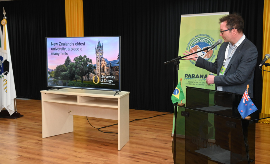 Missão da Nova Zelândia visita universidades estaduais do Paraná em busca de parcerias