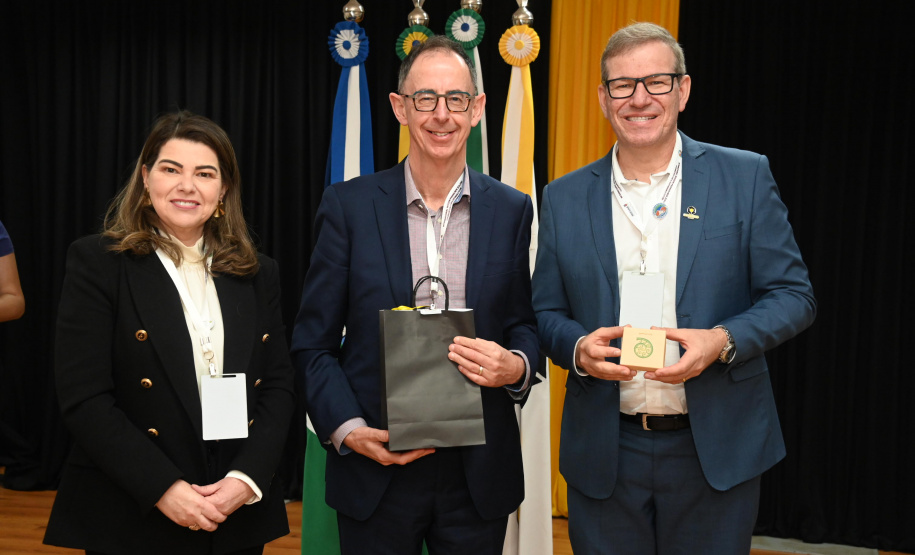 Missão da Nova Zelândia visita universidades estaduais do Paraná em busca de parcerias