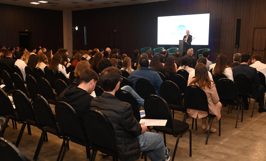 Simpósio de Medicina reforça protagonismo de Guarapuava na área genômica