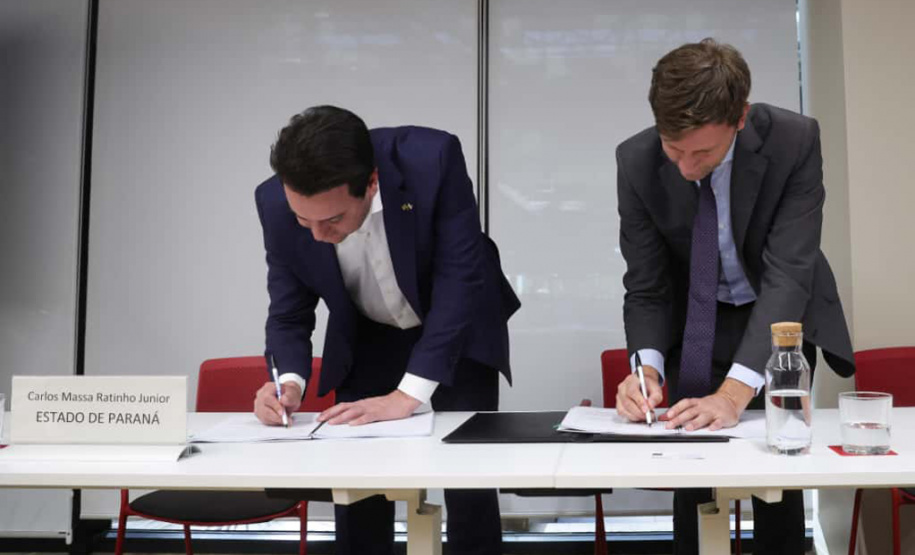 Ratinho Junior assina cooperação com a ONU-Habitat para estruturar o Paraná Hub