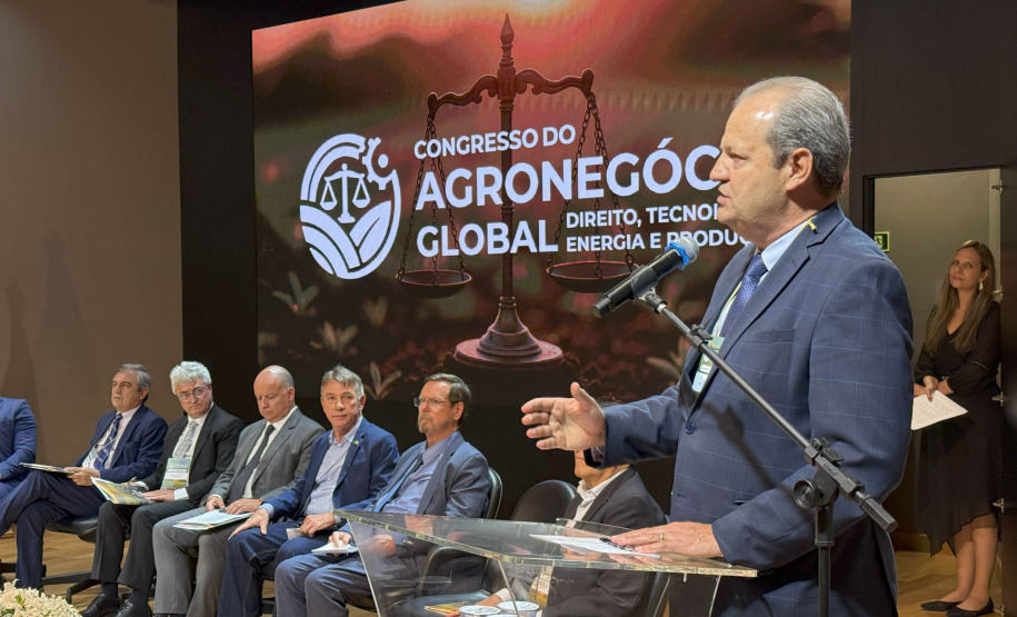 Paraná apresenta em congresso iniciativas que unem ciência e produção agropecuária