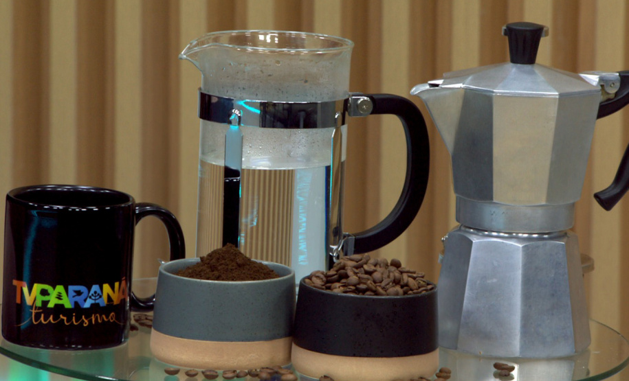 Programa da TV Paraná Turismo mostra cosmético produzido a partir do bicho-da-seda