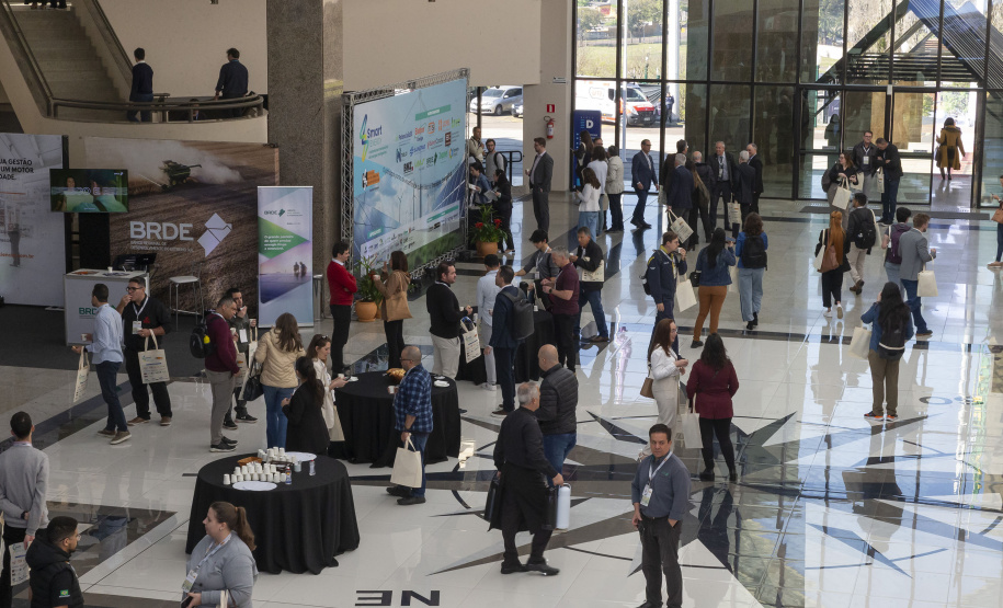 Paraná recebe conferência sobre desafios do setor energético e cenários do mercado