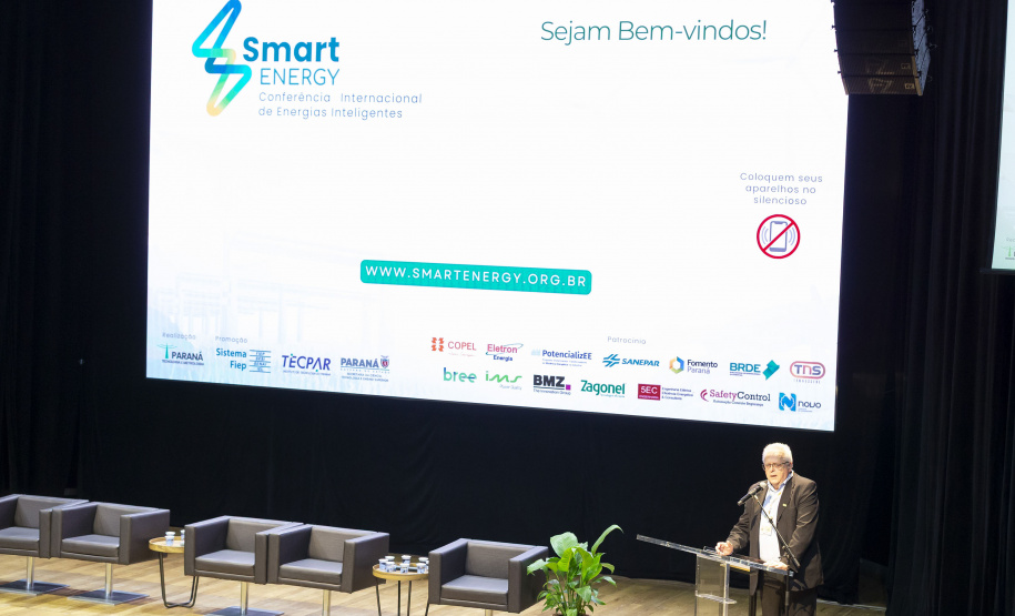 Paraná recebe conferência sobre desafios do setor energético e cenários do mercado
