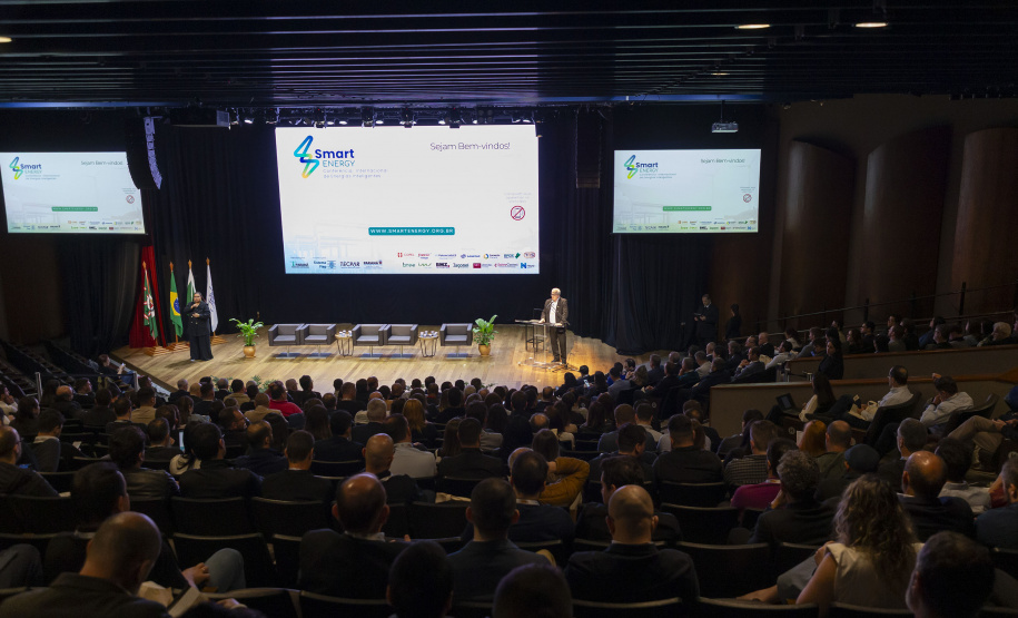 Paraná recebe conferência sobre desafios do setor energético e cenários do mercado