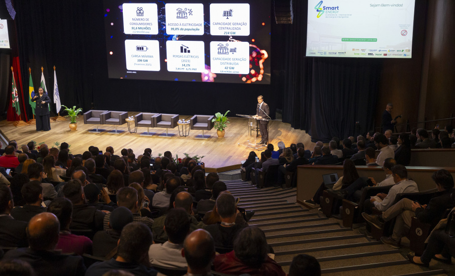 Paraná recebe conferência sobre desafios do setor energético e cenários do mercado