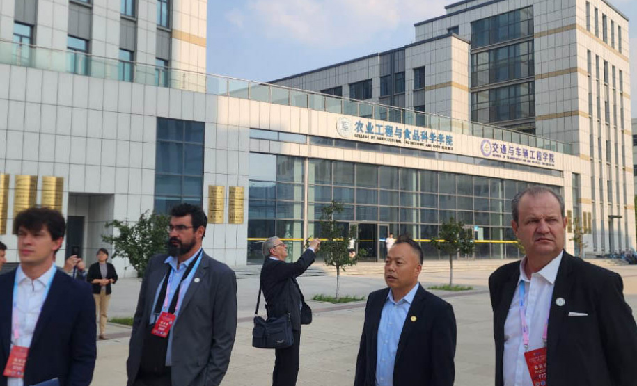 Paraná e universidade da China vão ampliar cooperação internacional