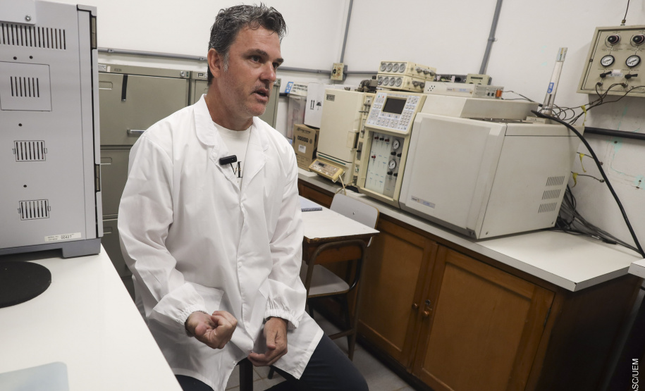 Laboratório da UEM realiza detecção de níveis de metanol em bebidas