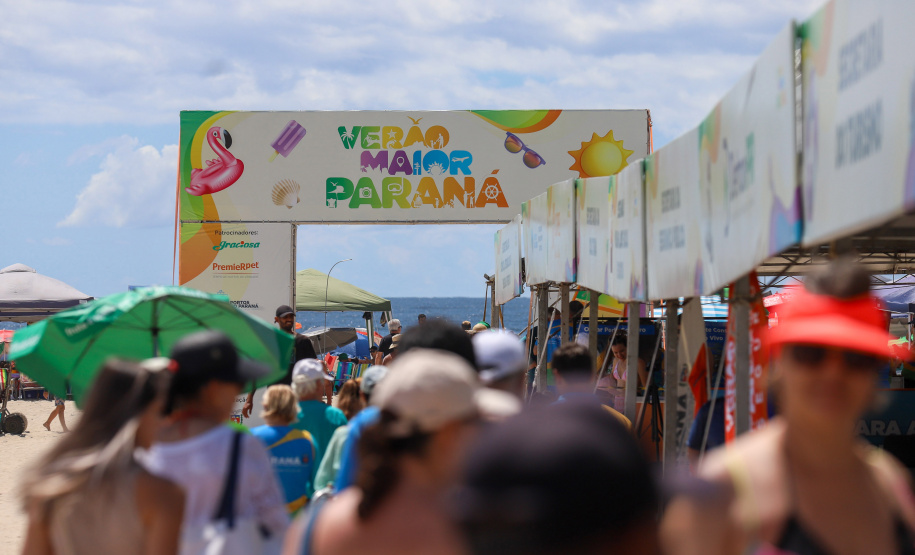 Interessados em trabalhar no Verão Maior Paraná têm até o dia 29 de outubro para se inscrever