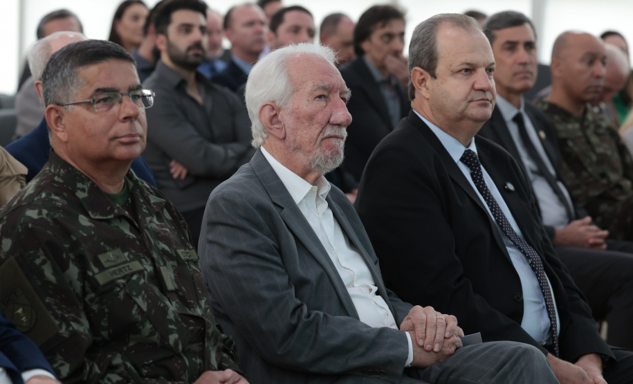 Paraná firma parceria com Exército para desenvolvimento de pesquisas em IA e cibersegurança