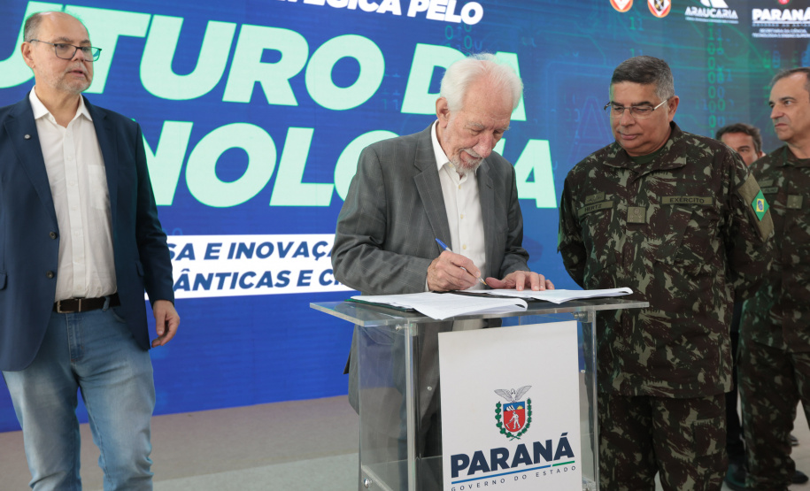 Paraná firma parceria com Exército para desenvolvimento de pesquisas em IA e cibersegurança