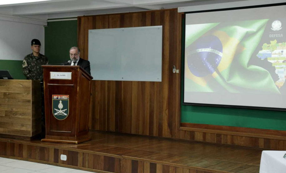 Paraná firma parceria com Ministério da Defesa para operação do Projeto Rondon