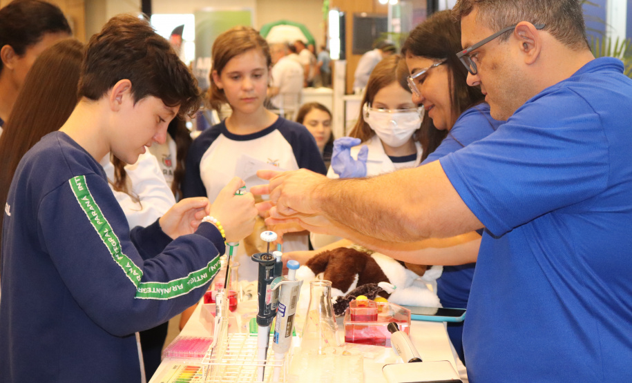 Estado amplia divulgação da produção científica no Paraná Faz Ciência, em Guarapuava
