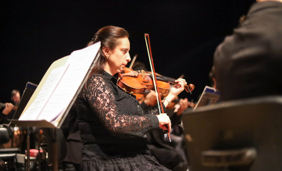 Orquestra Sinfônica do Paraná abre o Festival de Música de Maringá e encanta o público