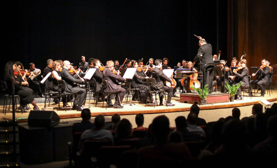 Orquestra Sinfônica do Paraná abre o Festival de Música de Maringá e encanta o público