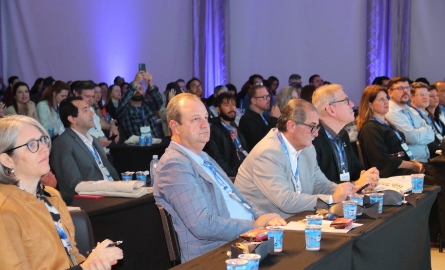 Estado e universidades estaduais debatem estratégias para formação de professores