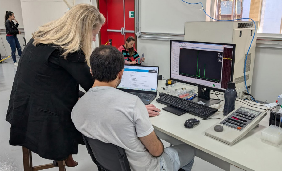 Rede colaborativa de universidades oferece testes de detecção de metanol em bebidas
