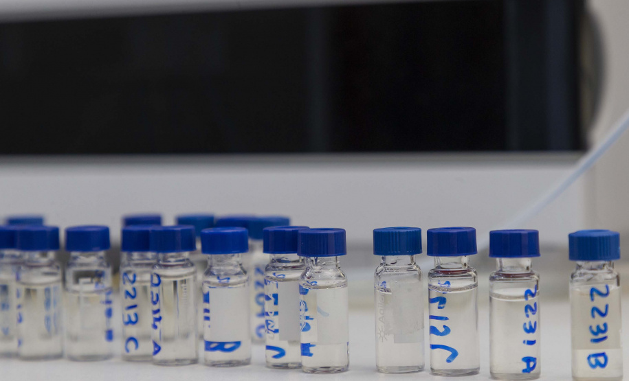 Com laboratório especializado, Tecpar aumenta análises sobre presença de metanol em bebidas