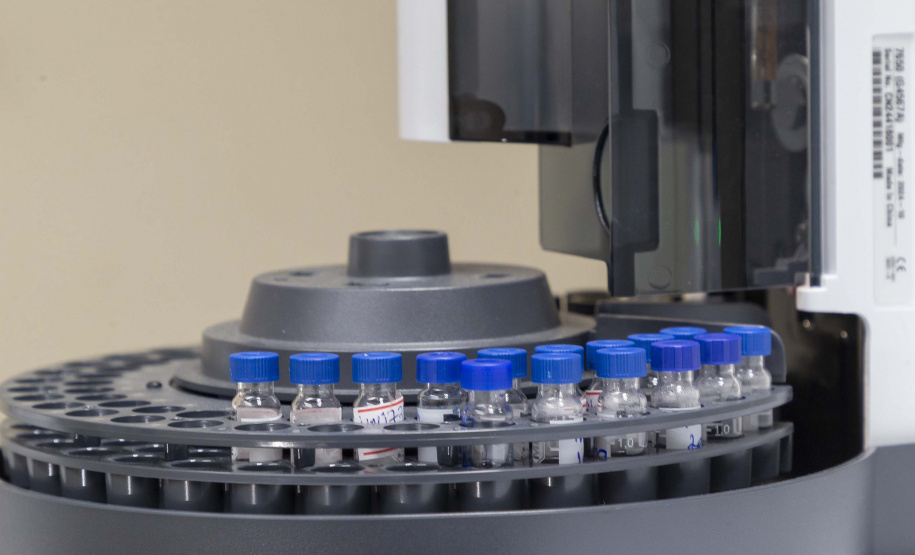 Com laboratório especializado, Tecpar aumenta análises sobre presença de metanol em bebidas