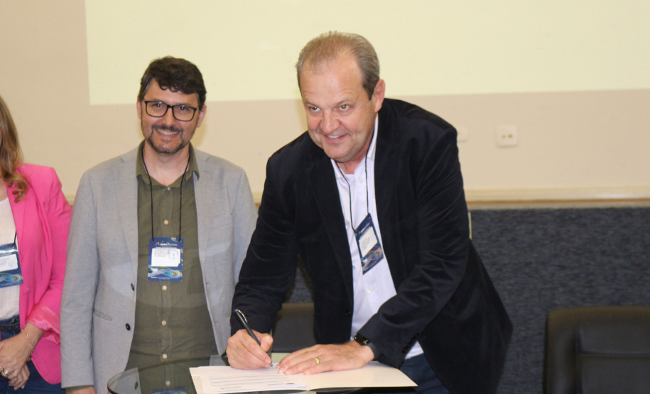 Governo repassa R$ 1,7 milhão para Unioeste investir em laboratórios e inovação